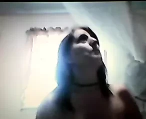 Doğum günü yarağımı emiyor