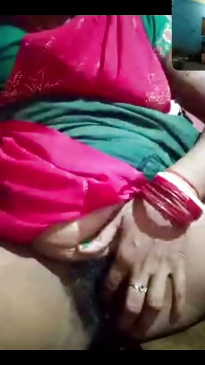 Hintli Hintli kızın parmakla sikilmesi video çağrısı Bihari karı