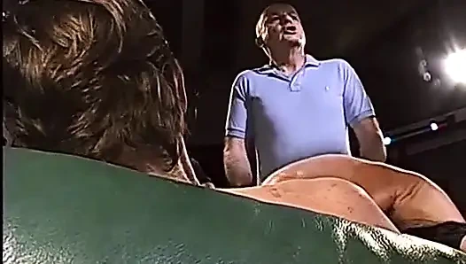 Karımı kulübü: sikişen evli kadın #55