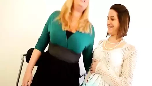 Muhafazakar kadınlar hipnotik bir ders verdi