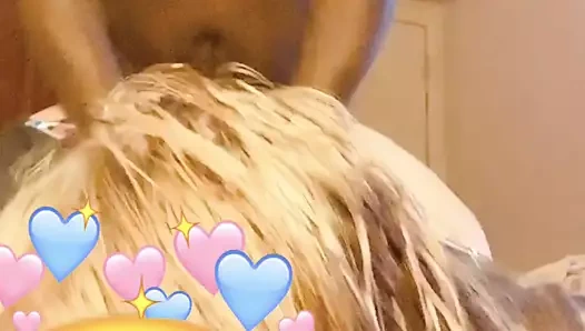 Koca götlü beyaz kız büyük zenci ile arkadan çekimler