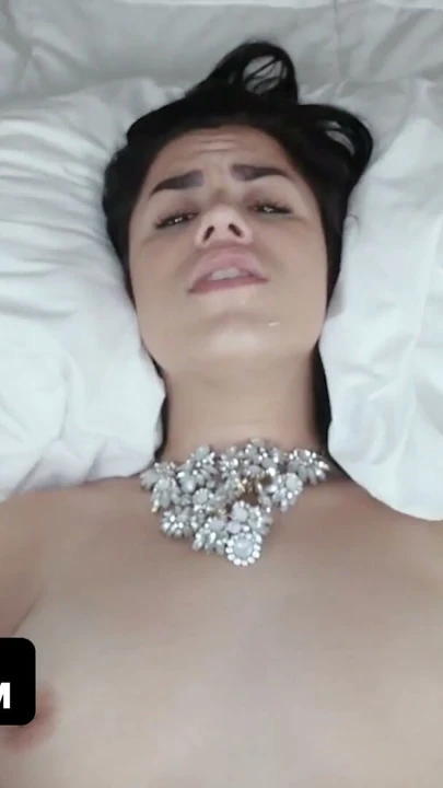 Genç güzel monica adaçayı porno endüstrisine katılmak istiyor ve yeteneklerini gösteriyor - teamkeet tam sahne | Klip 3