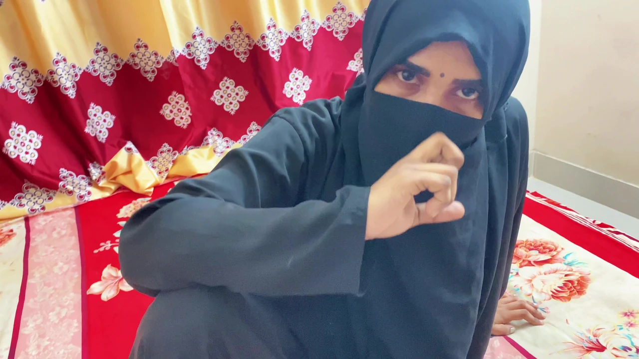 सेक्सी बावी देवर बांग्ला स्पष्ट आवाज के साथ जोरदार सेक्स कर रही है