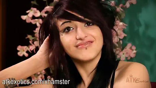 Duckie sana seksi bir röportaj veriyor