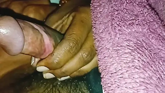 Üvey erkek kardeşim Haryana'da oral seks