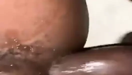 Büyük siyah çük içinde o göt