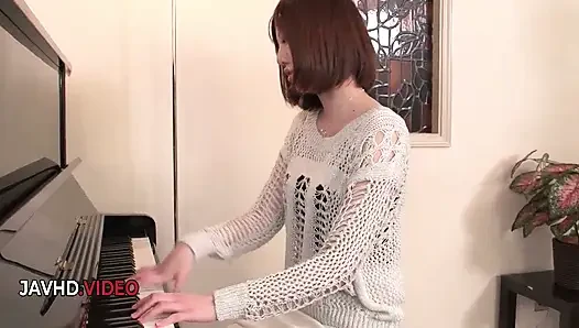 Vahşi jav yıldızı narumi ayase yarak emme becerileriyle Asyalıları baştan çıkarıyor
