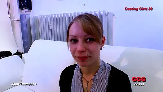 Ggg John Thompson - Sıcak MILF (Orta Yaşlı Kadin) Sadece Genç Yarraklarla Yapmak İstiyor