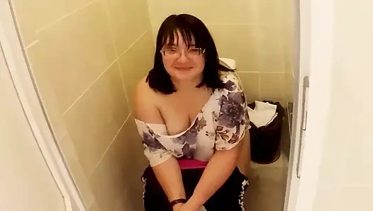 Umumi tuvalette yarak emiyor