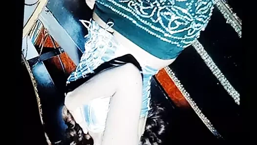 Ileana d'curz cum haraç (dev yük)