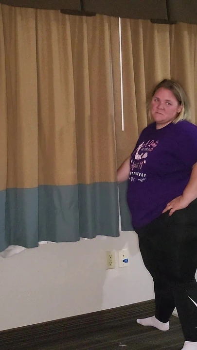 Büyük zenci için soyunuyor