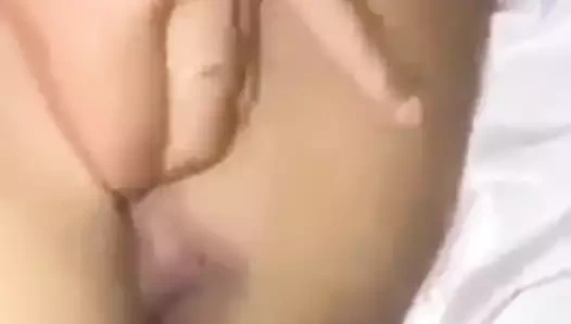 Sırp olgun fışkırtma orgazm Mastürbasyon