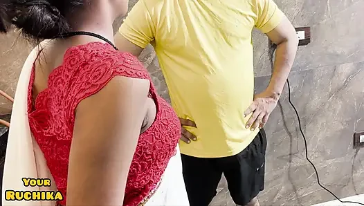 Ruchika Ne Rent ke Badle Choot Dena Sahi Samjha..