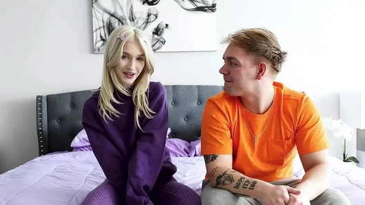 Sneaky Stepbro Convinces His Stepsis Emma Rosie That She Should Start Making By Live-streaming