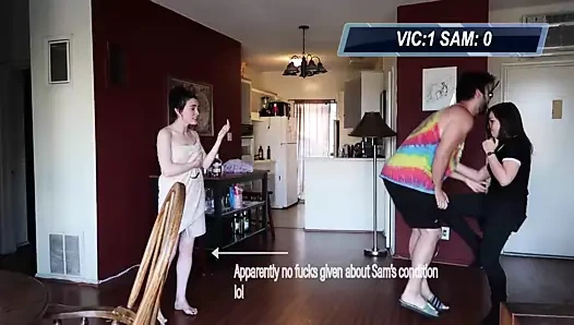 Kızgın kadın tarafından taşaklarına sert bir diz var