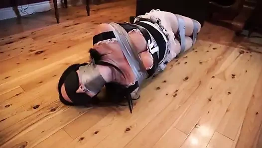 Fransız hizmetçi içinde koli bandı esaret