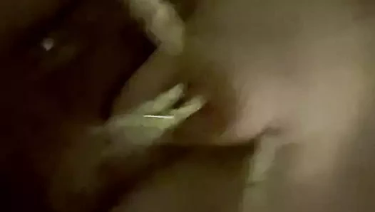 Köle karısı için acı verici ceza - dil, burun ve memelerdeki mandallar