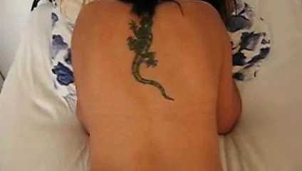 yatakta latin kız arkadaş doggystyle