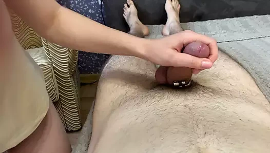 Tutkulu handjob sonra iki hafta içinde iffet