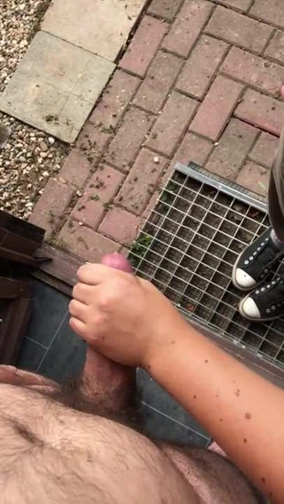 sie iixx mir den Schwanz