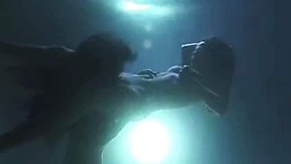 lezbiyen sualtı seks