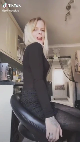 Tiktok tayt
