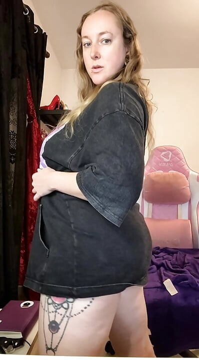 kissica video