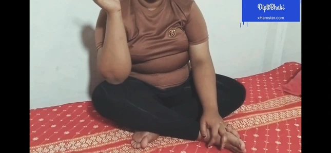 Hintli baldızın büyük göğüsleri var
