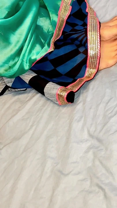 Desi Bengalli Yengeyi Evinde Sikiyorum! Islak Amcığının Içine Boşalıyor! Hintli Ateşli Seks