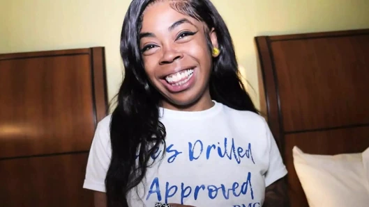 Ucubeler kae the velet ve tinee badass ve büyük zenci yarağı devin drills ile bu yılın en vahşi zenci ile zenci üçlü seksi