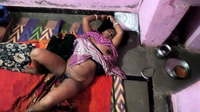 Bangladeşli eniştenin geliniyle viral seksi videosu