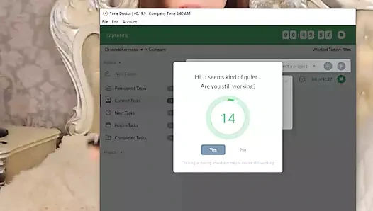 Güzel sıcak bebek oynama ona sıkı kedi