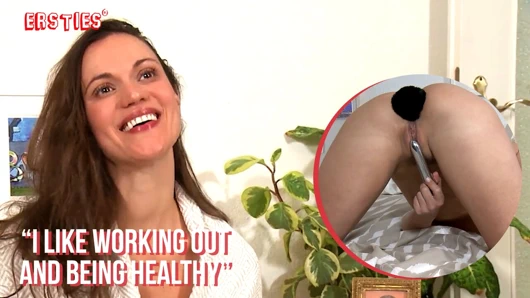 Ersties - Alyssa seyahat etmeyi ve oyuncaklarla mastürbasyon yapmayı seviyor