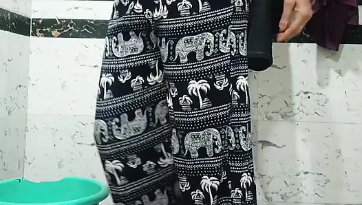 Priya bhabi büyük götlü seksi vücut video çekimi