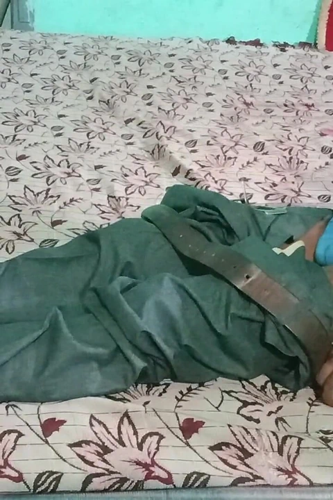 Ev sahibi tüm amcığı kirli yaptı