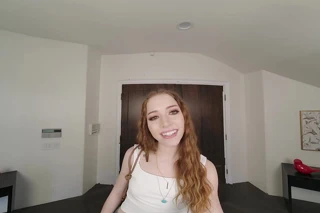 Badoinkvr bugün Myra Moans Friendzone'da olmanın lanetini kıracaksın