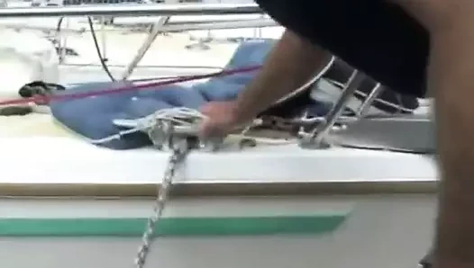 Büyükanne yine kahrolası bir anal hardcore