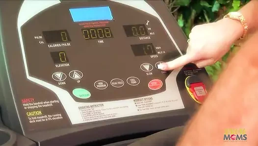 Hatunlar spor salonunda spor yapmaktan çok daha fazlasını seviyor