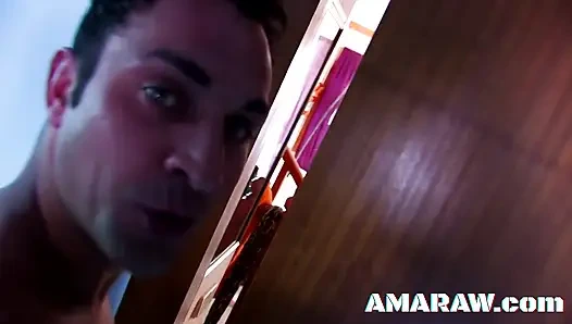 Sarışın Nicole Pearl ve iki büyük yarak sevgilisi için çifte penetrasyon