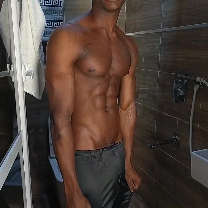 Banyo maratonu sikişi