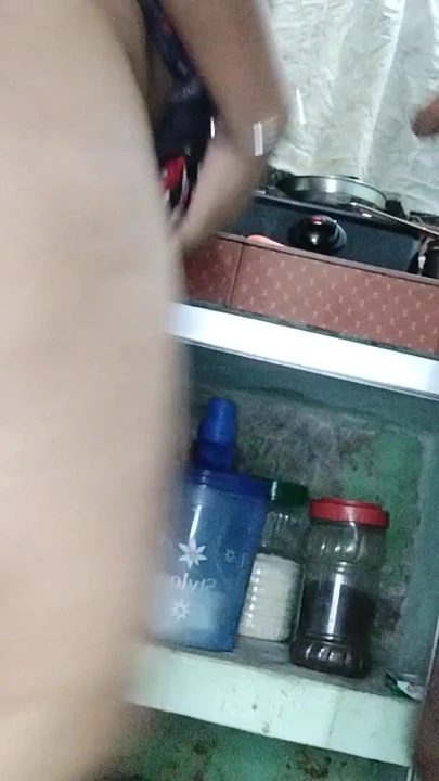 Hintli mutfak xxx seks videosu.. | Klip 1