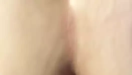 Koca götlü harika götlü beyaz kız büyük zenci yarağının üzerine boşalıyor