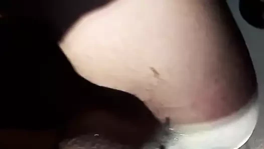 Siyah adam cum ile alix'in kedi doldurur