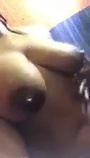 Harika büyük memeler içinde the duş ile kedi gösteri