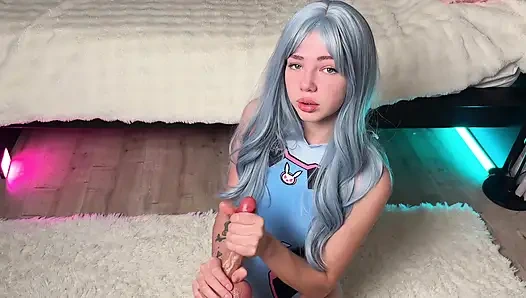 Asmrstop bana o emily shy gibi bakıyor