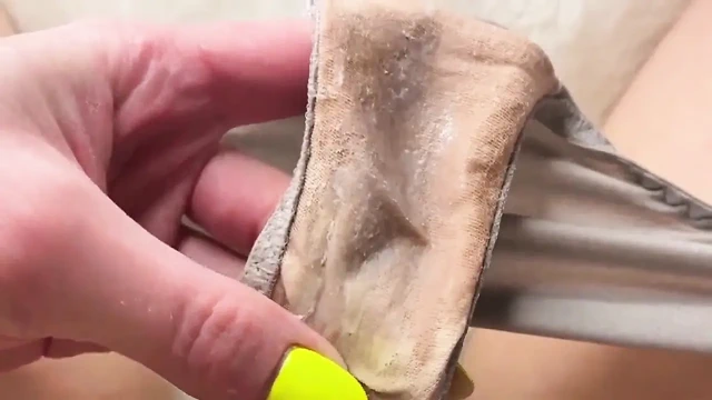 Bu külot amcık kremiyle dolu! Amının ne kadar sulu ve lezzetli olduğunu izleyin!