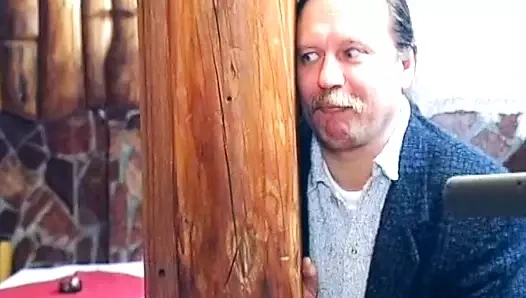 Seksi Alman sarışın tavernada sikiliyor