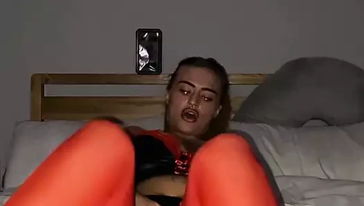 Tombul azgın İskoç üniversite öğrencisinin kalçaları açık oyuncağı derin inliyor