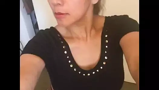 Sürtük latina milf seyir için bazı genç horoz ve seviyor bbc