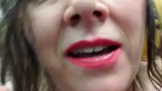 Kıçımın yukarı ve aşağı zıplamasını izle